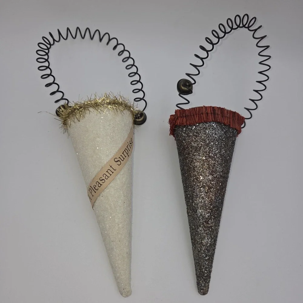 Vintage Wendy Addison Glitter Gift Cone 